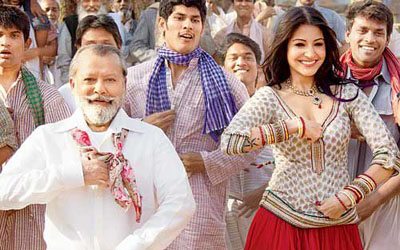 Anushka left in awe by co-star Pankaj Kapoor